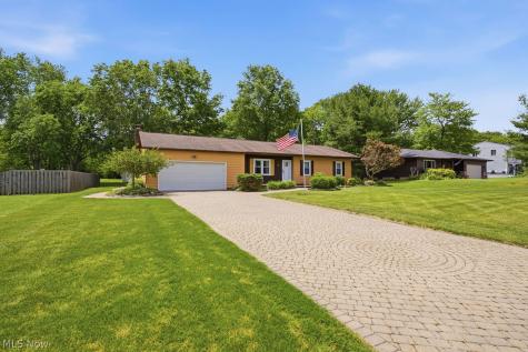 12161 Woodridge Drive North Royalton OH 44133