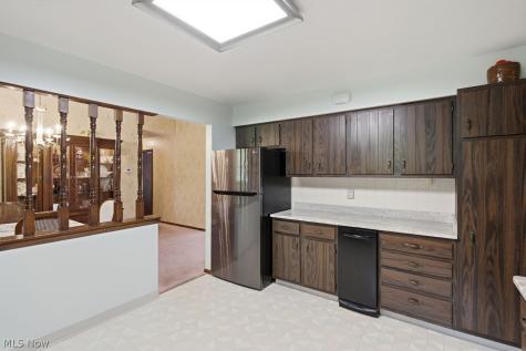 12161 Woodridge Drive North Royalton OH 44133