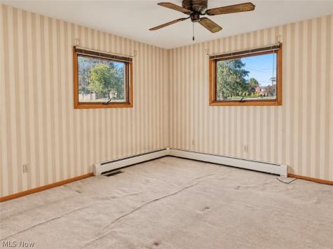 4130 Hyatt Avenue NW Massillon OH 44646