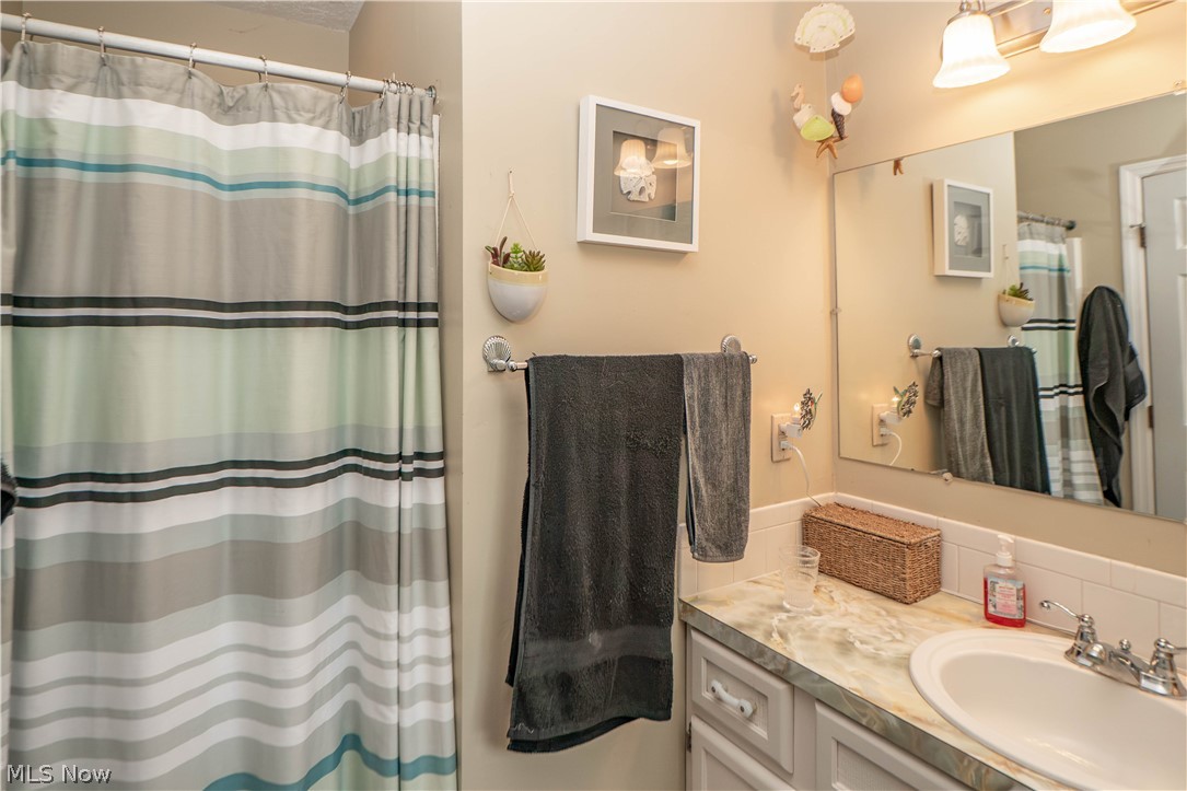 4426 Woodland Avenue NW Canton OH 44709