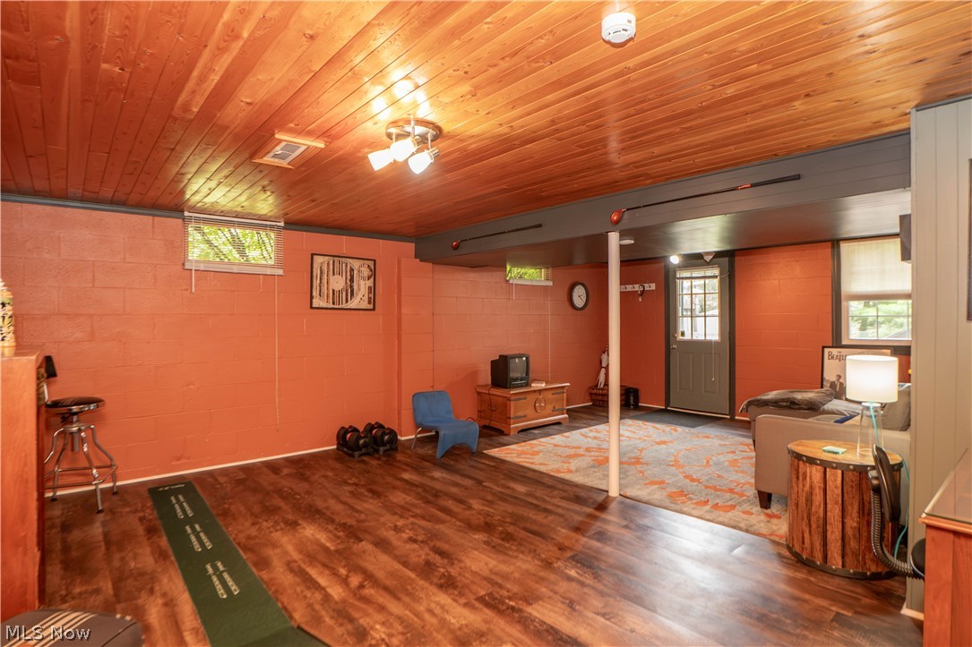 4426 Woodland Avenue NW Canton OH 44709