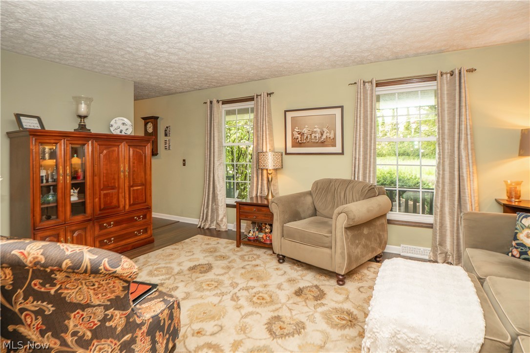 4426 Woodland Avenue NW Canton OH 44709