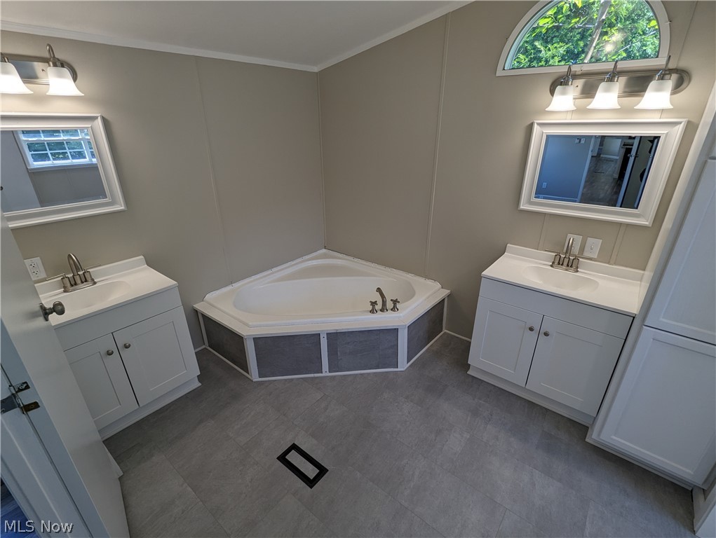 2663 Stoneyridge Drive Madison OH 44057