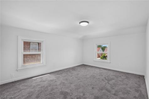 18412 Waterbury Avenue Maple Heights OH 44137