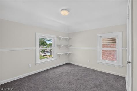 18412 Waterbury Avenue Maple Heights OH 44137
