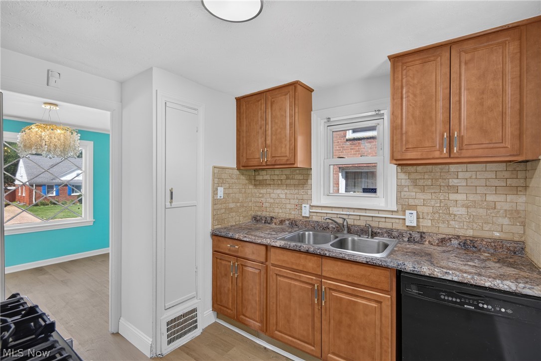 18412 Waterbury Avenue Maple Heights OH 44137