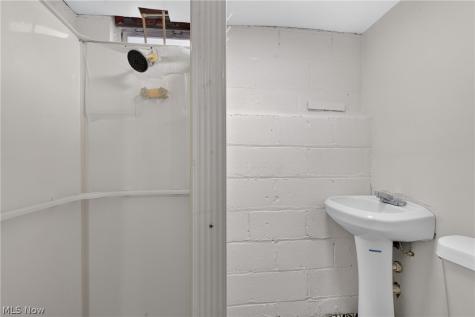 18412 Waterbury Avenue Maple Heights OH 44137