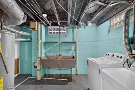 18412 Waterbury Avenue Maple Heights OH 44137