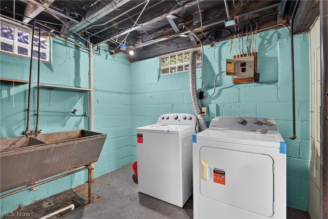 18412 Waterbury Avenue Maple Heights OH 44137