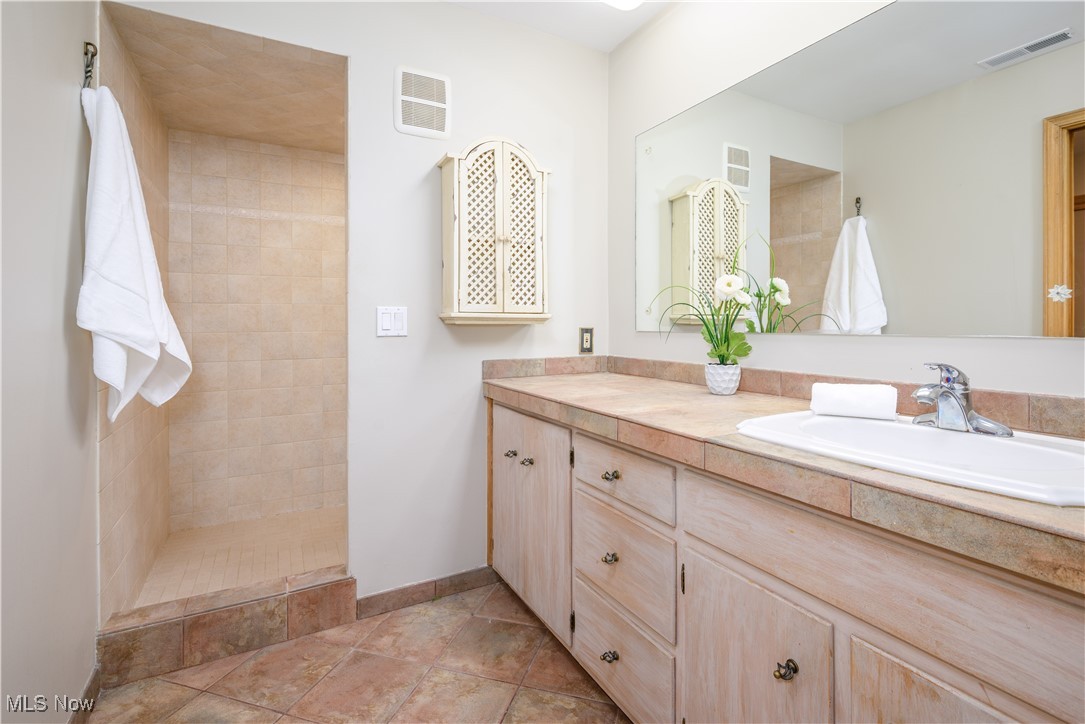 1511 W Exchange Street Akron OH 44313