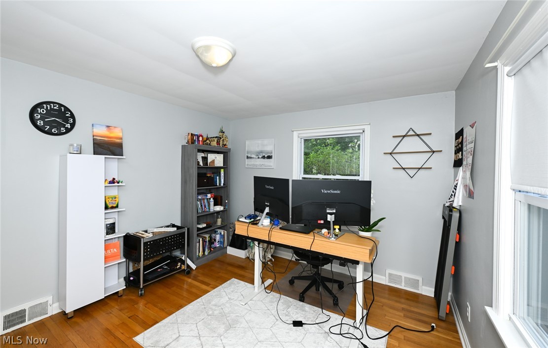 5295 Case Avenue Lyndhurst OH 44124