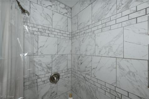 5295 Case Avenue Lyndhurst OH 44124