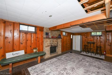 5295 Case Avenue Lyndhurst OH 44124