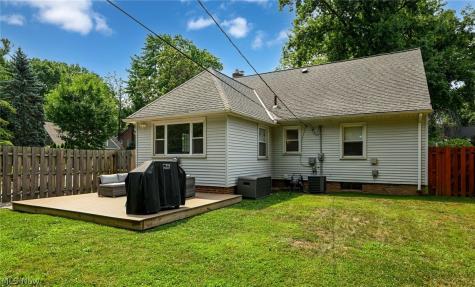 5295 Case Avenue Lyndhurst OH 44124