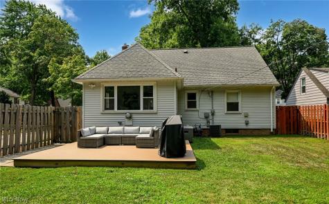 5295 Case Avenue Lyndhurst OH 44124