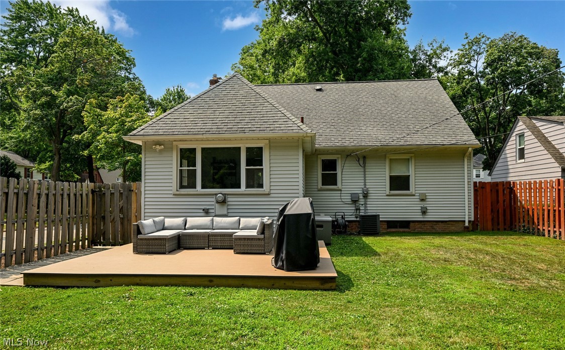 5295 Case Avenue Lyndhurst OH 44124