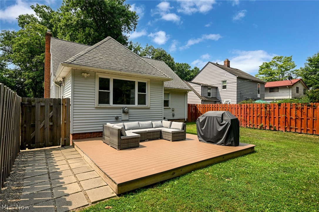 5295 Case Avenue Lyndhurst OH 44124