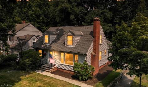 5295 Case Avenue Lyndhurst OH 44124
