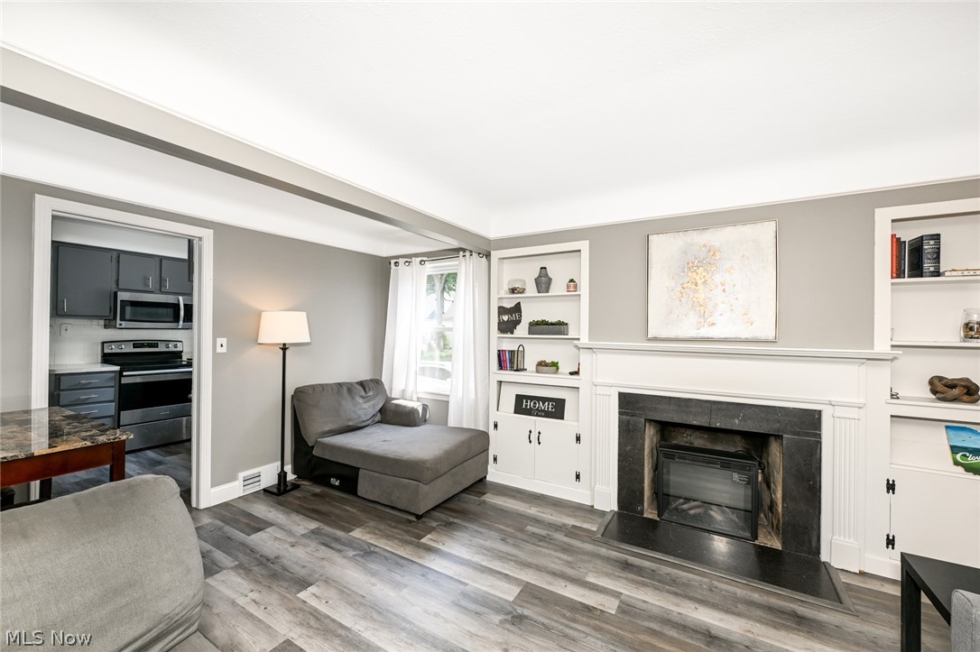 5295 Case Avenue Lyndhurst OH 44124
