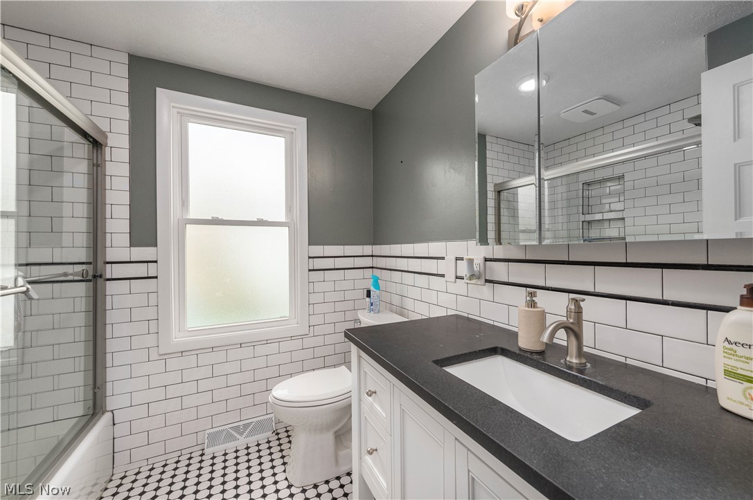 30850 Perry Drive Bay Village OH 44140