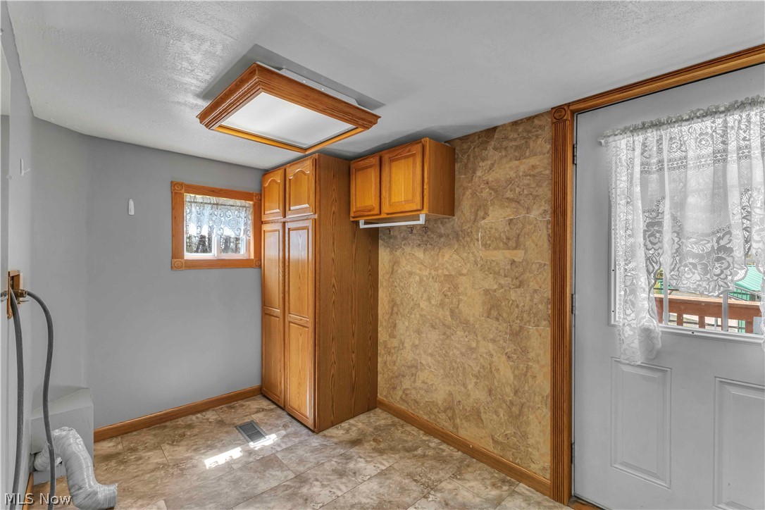 2140 Gardenland Avenue Niles OH 44446