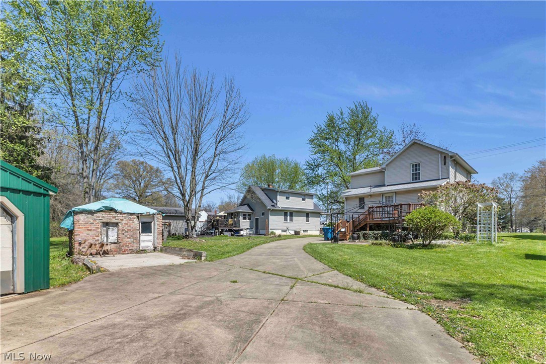 2140 Gardenland Avenue Niles OH 44446