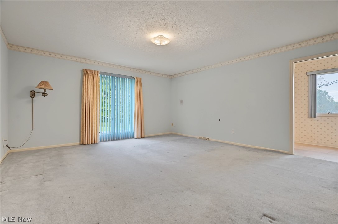 101 Golf Drive Cortland OH 44410