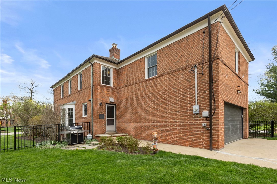 3555 Sutherland Road Shaker Heights OH 44122
