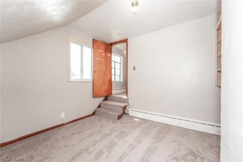 1709 W 22nd Street Lorain OH 44052