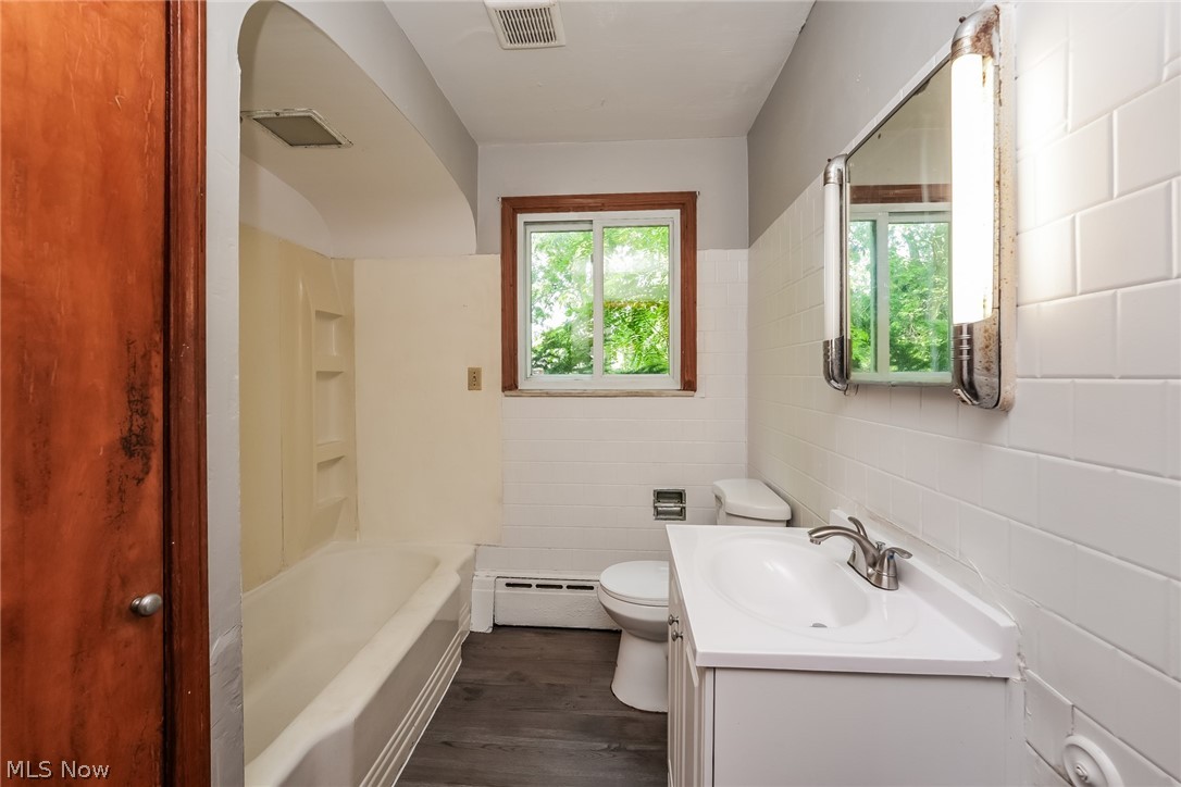 1709 W 22nd Street Lorain OH 44052