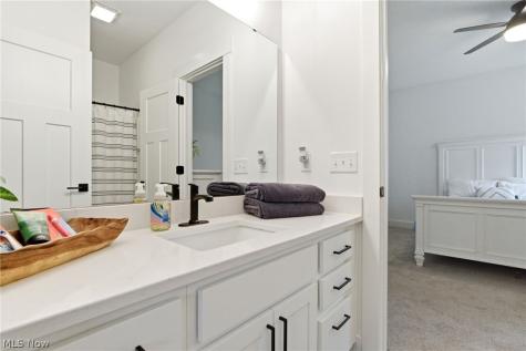11201 Creek View Way Columbia Station OH 44028