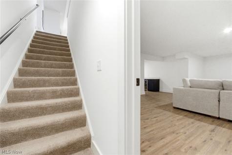 11201 Creek View Way Columbia Station OH 44028