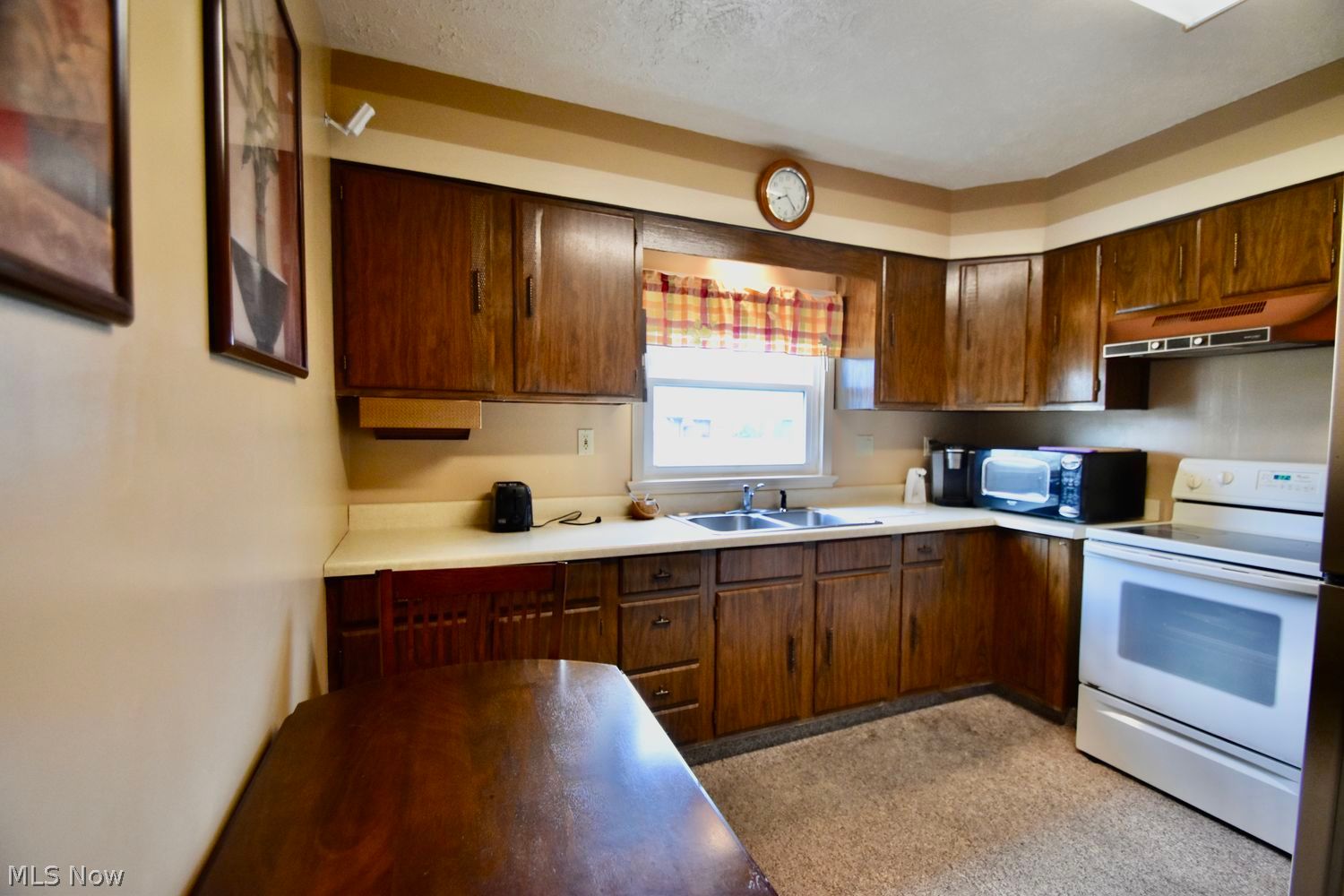 229 Courtland Street Elyria OH 44035
