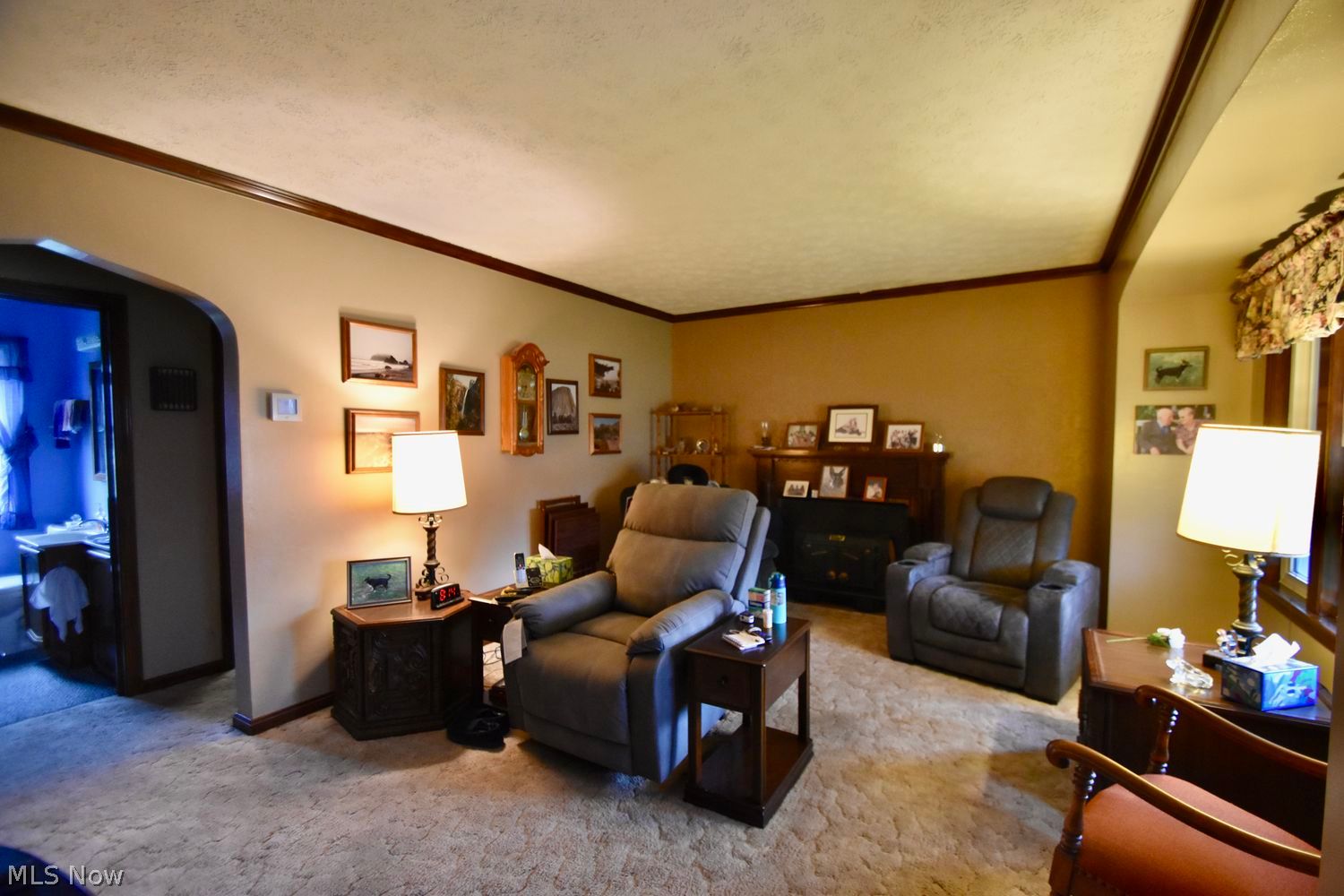 229 Courtland Street Elyria OH 44035