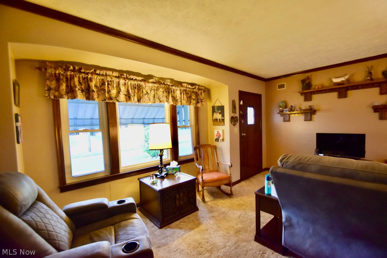 229 Courtland Street Elyria OH 44035