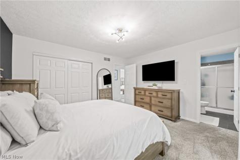 2008 Springfield Lake Boulevard Akron OH 44312