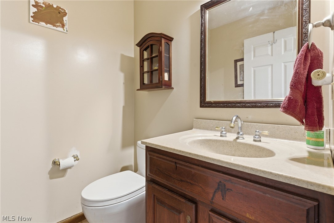 5738 Dewey Road Madison OH 44057