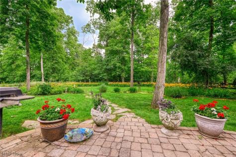 6011 Bradford Way Hudson OH 44236