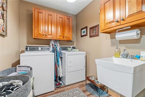 105 Rodeo Circle Louisville OH 44641