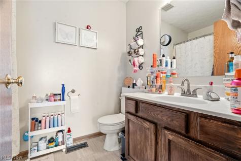 105 Rodeo Circle Louisville OH 44641