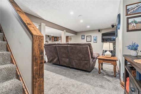 105 Rodeo Circle Louisville OH 44641