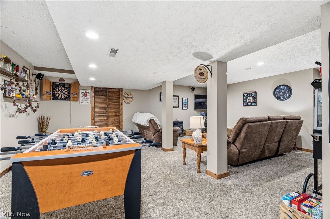 105 Rodeo Circle Louisville OH 44641