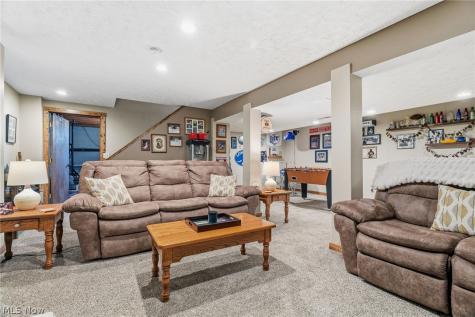 105 Rodeo Circle Louisville OH 44641