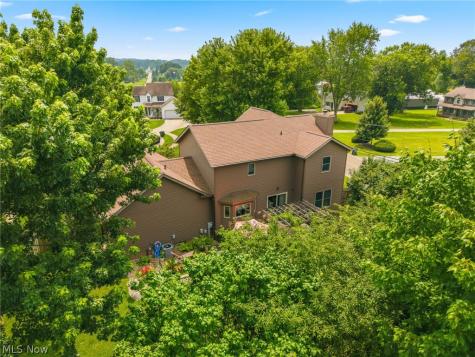 105 Rodeo Circle Louisville OH 44641