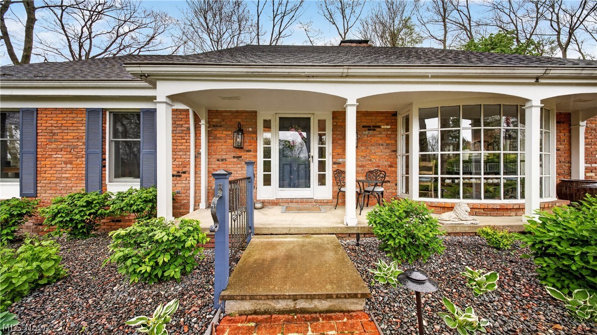 25 Hopewell Trail Chagrin Falls OH 44022