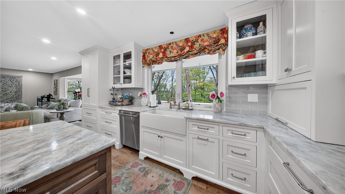 25 Hopewell Trail Chagrin Falls OH 44022