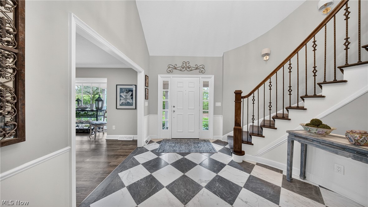 25 Hopewell Trail Chagrin Falls OH 44022