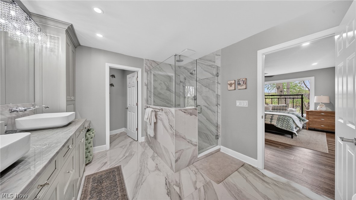 25 Hopewell Trail Chagrin Falls OH 44022