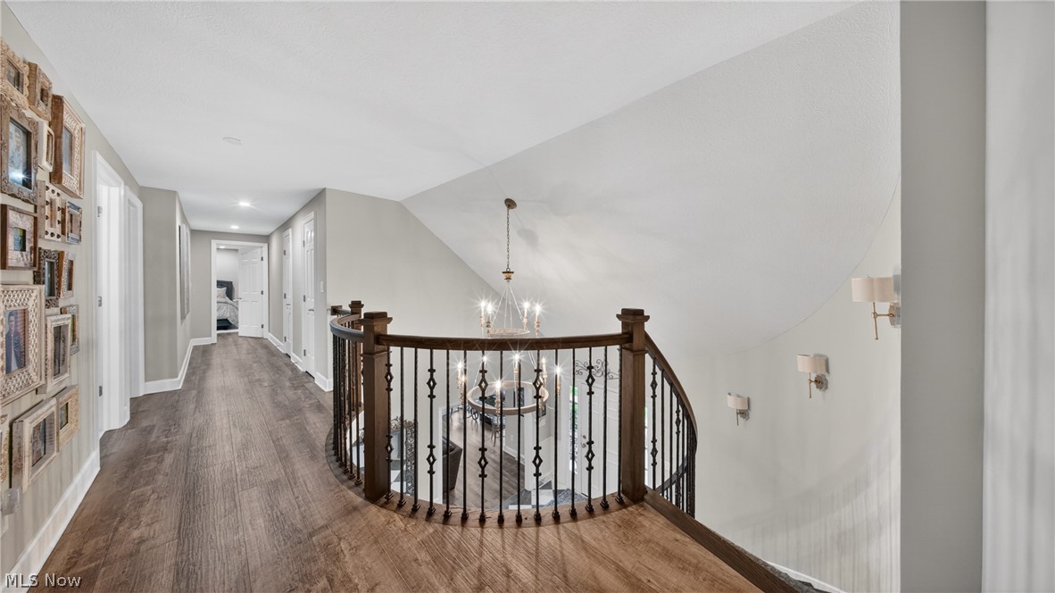 25 Hopewell Trail Chagrin Falls OH 44022