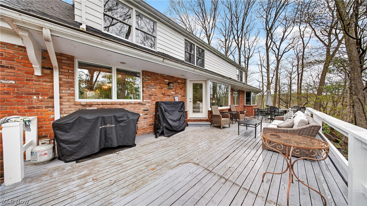 25 Hopewell Trail Chagrin Falls OH 44022